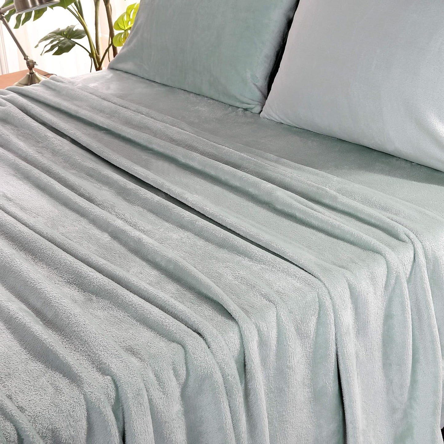 Velvetloft Sheet Set | Super Soft, Cozy Plush Sheets | Light Blue | Queen (96" X 100")