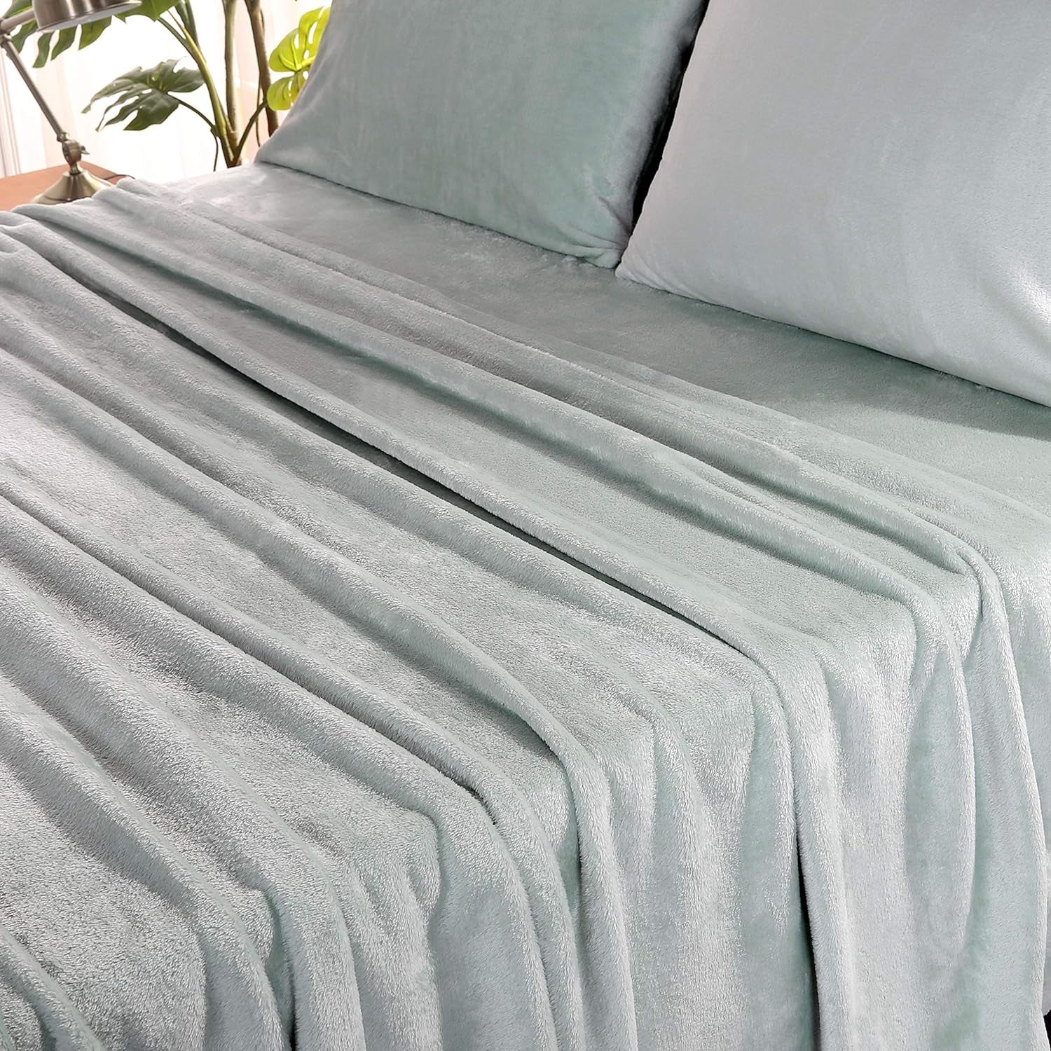 Velvetloft Sheet Set | Super Soft, Cozy Plush Sheets | Light Blue | Queen (96" X 100")